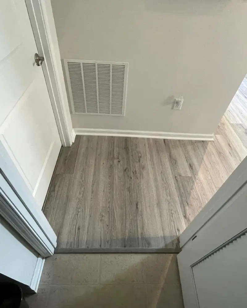 Port6 LAMINATE